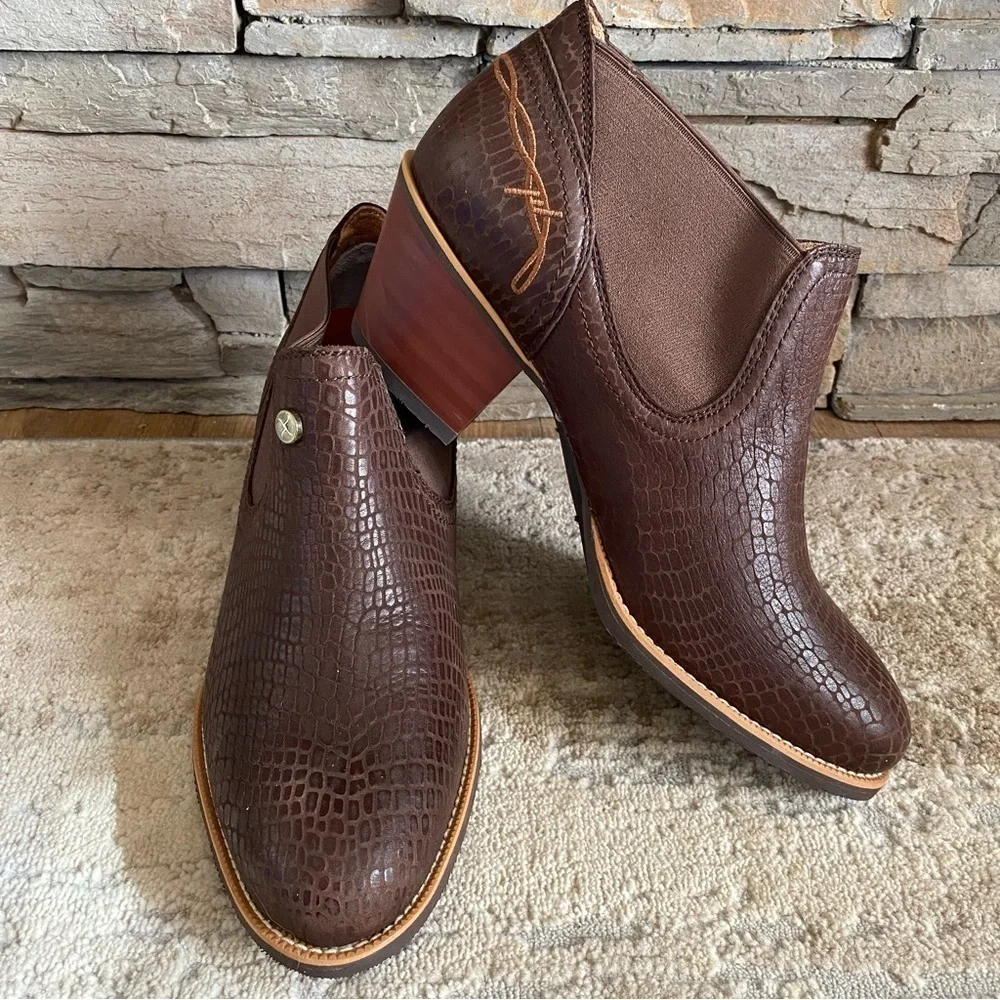 Twisted X Cowboy Western Ankle Boots Booties Brown Croc Embossed Leather Slip On